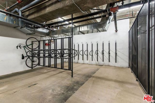 1237 S Holt Avenue 201, Los Angeles, CA 90035