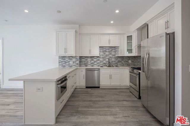 1237 S Holt Avenue 201, Los Angeles, CA 90035