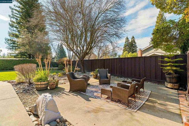 614 614 Thornhill Rd, Danville, CA 94526