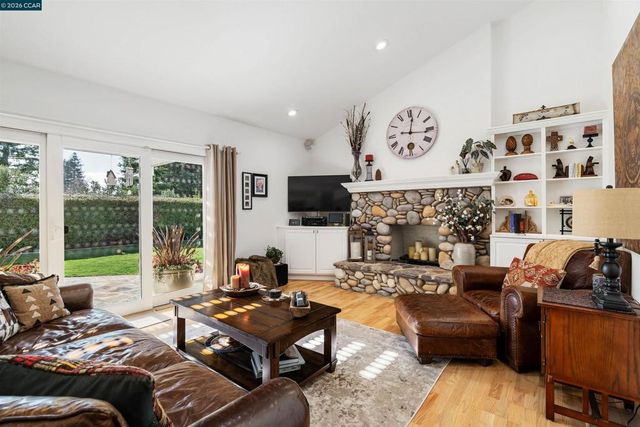 614 614 Thornhill Rd, Danville, CA 94526