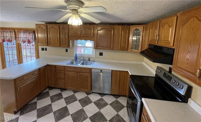 8608 Goddard Craft Lane, Cambridge, OH 43725