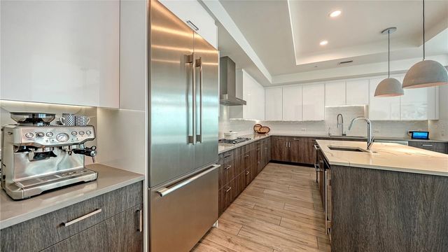 540 N TAMIAMI TRAIL 1004, Sarasota, FL 34236