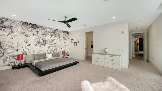 540 N TAMIAMI TRAIL 1004, Sarasota, FL 34236