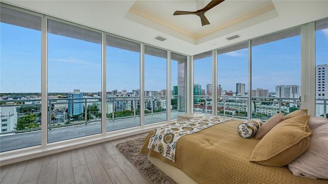 540 N TAMIAMI TRAIL 1004, Sarasota, FL 34236