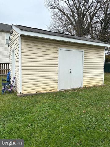 1120 INGLESIDE AVE, Gwynn Oak, MD 21207