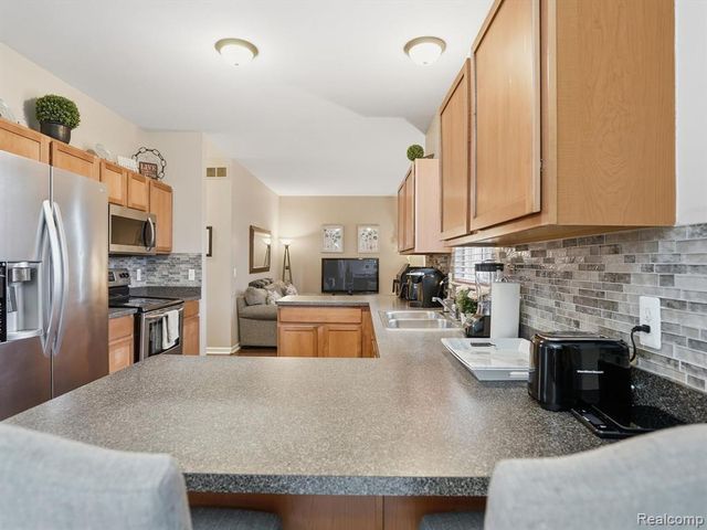 29384 Jennifer, Chesterfield, MI 48051