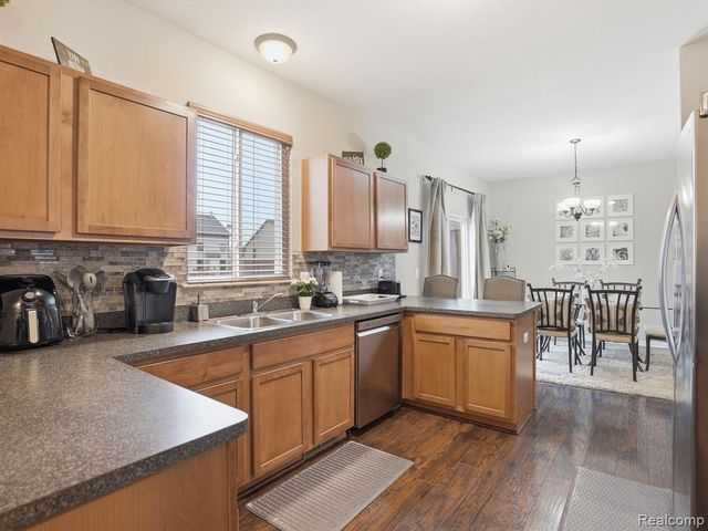 29384 Jennifer, Chesterfield, MI 48051