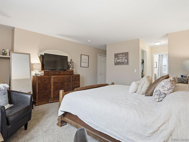 29384 Jennifer, Chesterfield, MI 48051