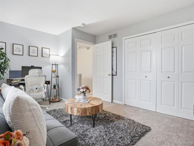 29384 Jennifer, Chesterfield, MI 48051