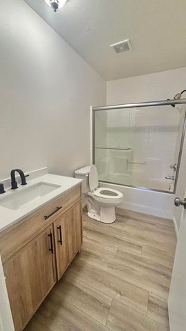 51555 Eisenhower Drive, La Quinta, CA 92253