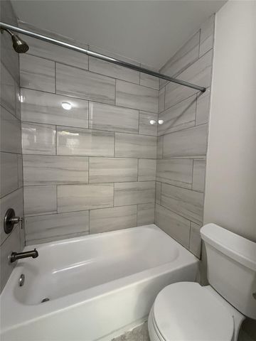 1824 Thonig Road 14, Houston, TX 77055