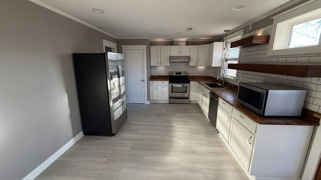 6411 Ranchero DR, Nashville, TN 37209