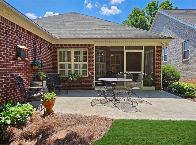 930 Livery Circle, Lawrenceville, GA 30046