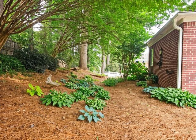 930 Livery Circle, Lawrenceville, GA 30046