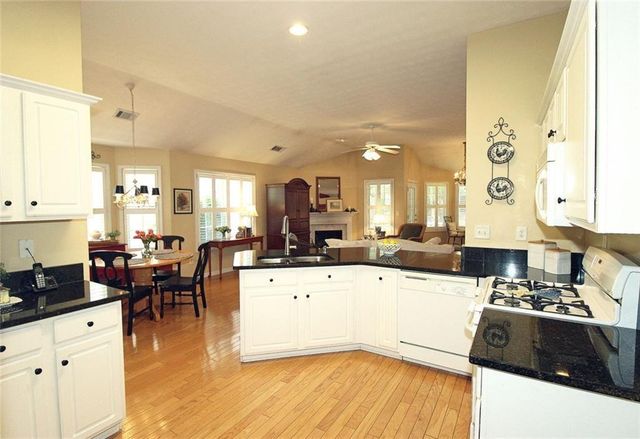 930 Livery Circle, Lawrenceville, GA 30046