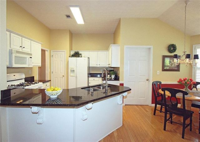 930 Livery Circle, Lawrenceville, GA 30046