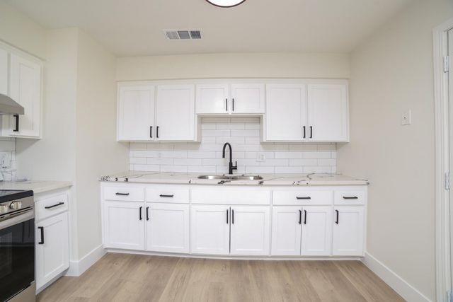 3231 W Indianapolis Avenue, Fresno, CA 93722