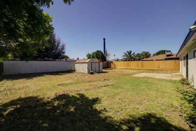 3231 W Indianapolis Avenue, Fresno, CA 93722