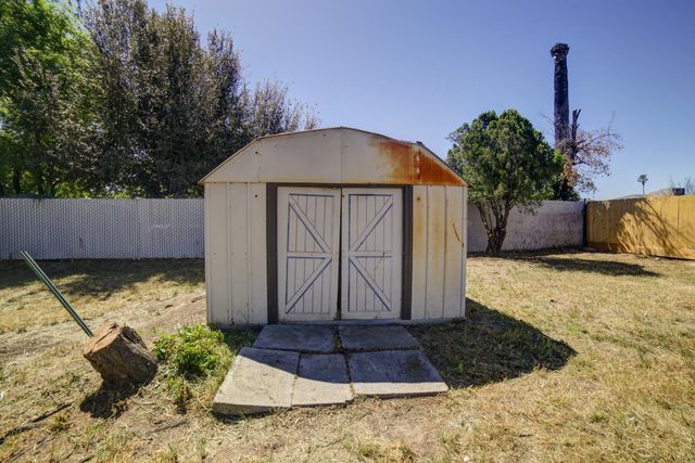 3231 W Indianapolis Avenue, Fresno, CA 93722