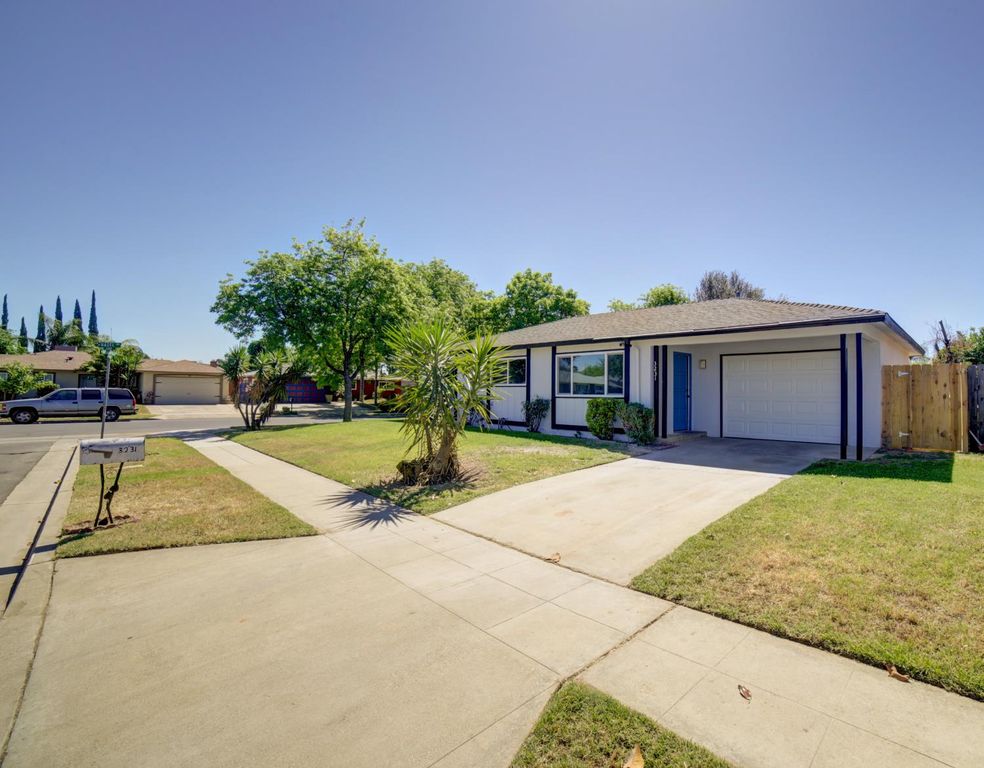 Image 3 of property listing at 3231 W Indianapolis Avenue, Fresno, CA 93722