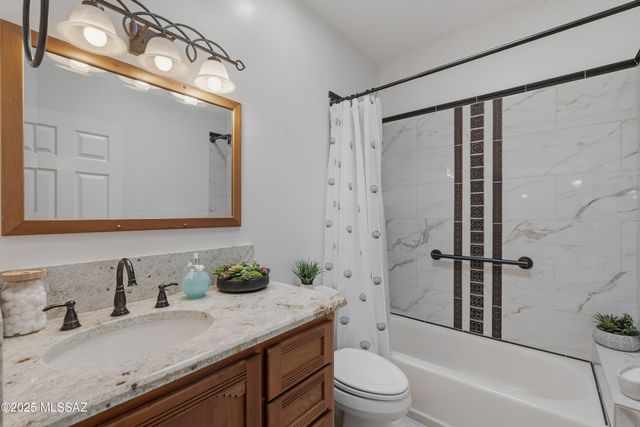 3938 S Placita De La Moneda, Green Valley, AZ 85622