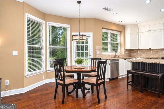 902 Daylight Circle, Lawrenceville, GA 30045