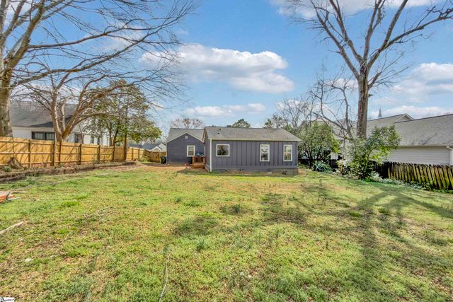 13 Club Drive, Greenville, SC 29605