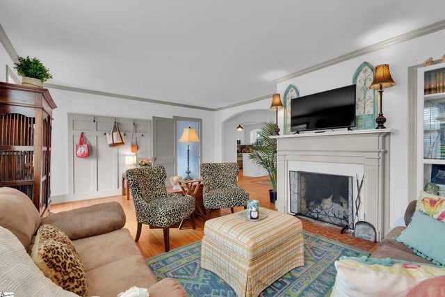 13 Club Drive, Greenville, SC 29605