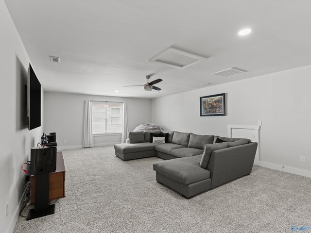 404 Arcanum Lane, New Market, AL 35761