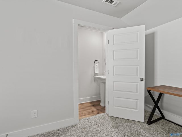 404 Arcanum Lane, New Market, AL 35761