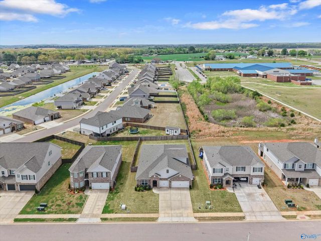 404 Arcanum Lane, New Market, AL 35761