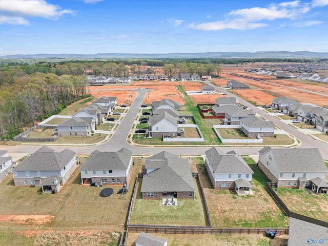 404 Arcanum Lane, New Market, AL 35761