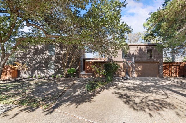 3161 Brincrest Circle, Farmers Branch, TX 75234