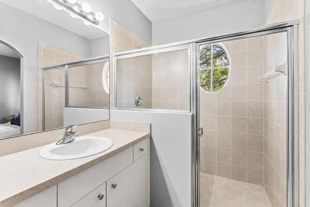 2928 HIDDEN HILLS Road 1404, West Palm Beach, FL 33411