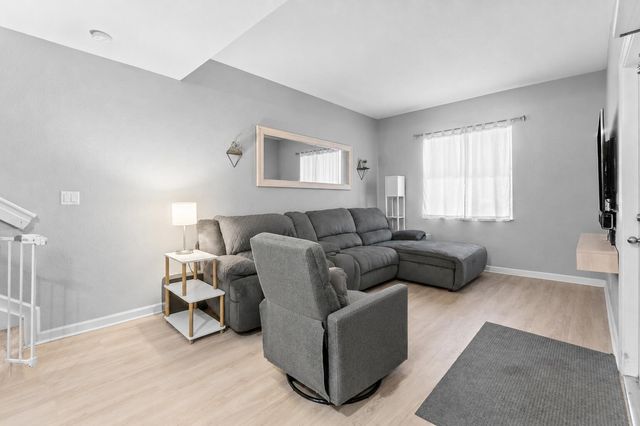 2928 HIDDEN HILLS Road 1404, West Palm Beach, FL 33411