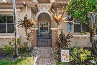 2928 HIDDEN HILLS Road 1404, West Palm Beach, FL 33411