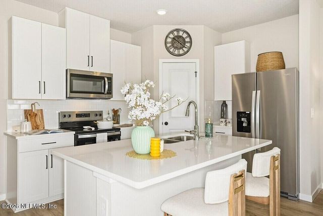 3608 YORK Lane TH2, Middleburg, FL 32068