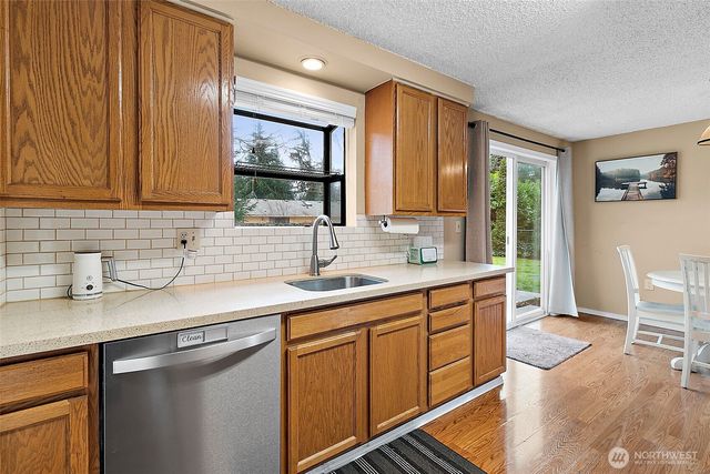 15639 SE 263rd Place, Covington, WA 98042