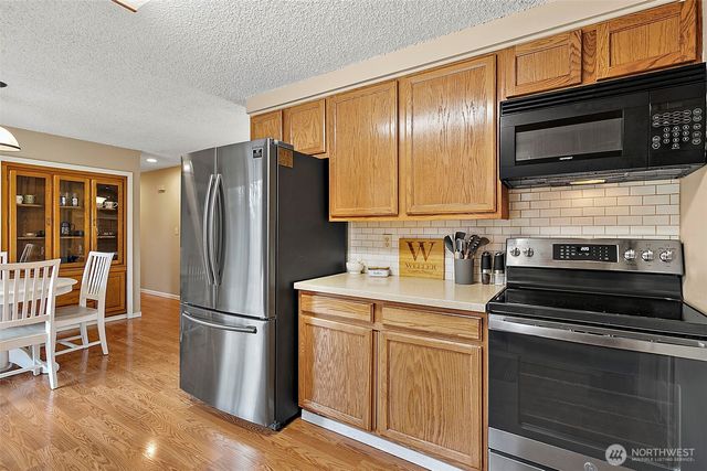 15639 SE 263rd Place, Covington, WA 98042