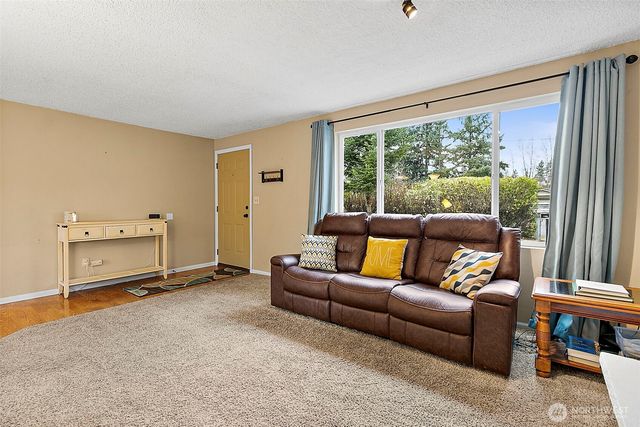 15639 SE 263rd Place, Covington, WA 98042