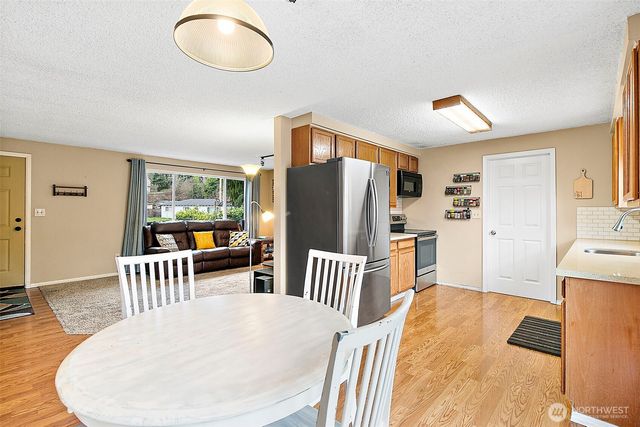 15639 SE 263rd Place, Covington, WA 98042