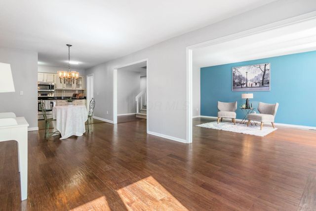 4528 Carriage Hill Lane, Columbus, OH 43220