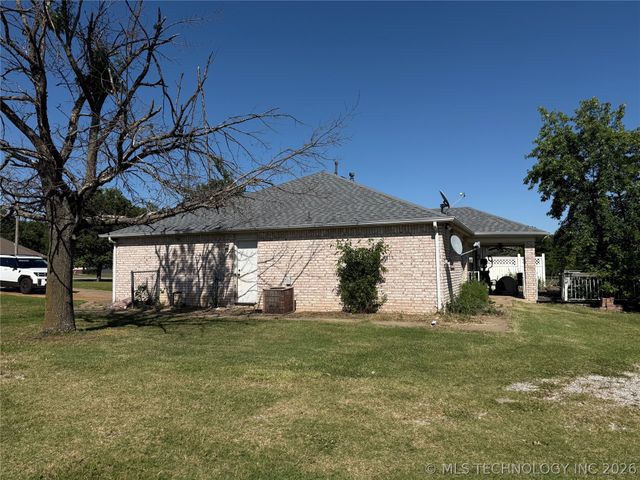 4806 E Elm Road, Claremore, OK 74019