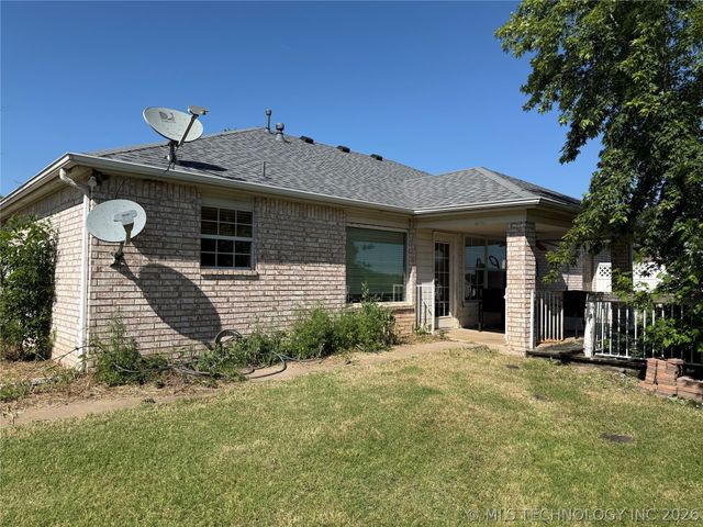 4806 E Elm Road, Claremore, OK 74019