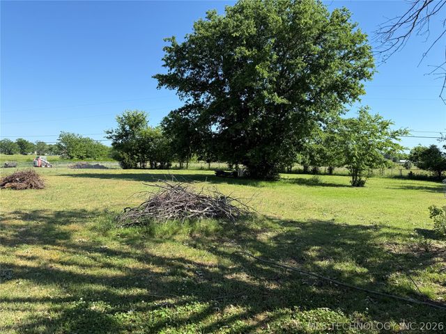 4806 E Elm Road, Claremore, OK 74019