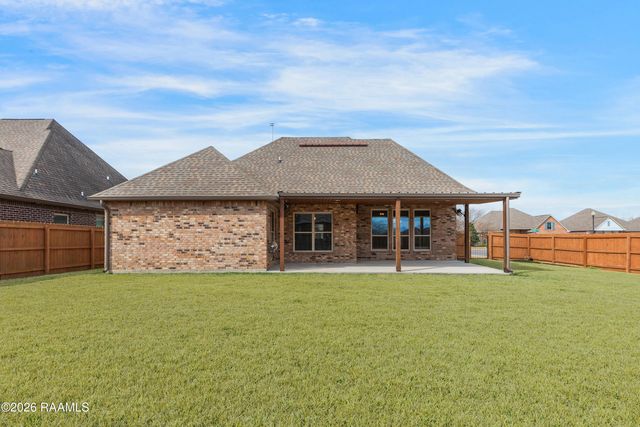 301 Brianna Lane, Broussard, LA 70518