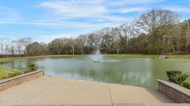 301 Brianna Lane, Broussard, LA 70518