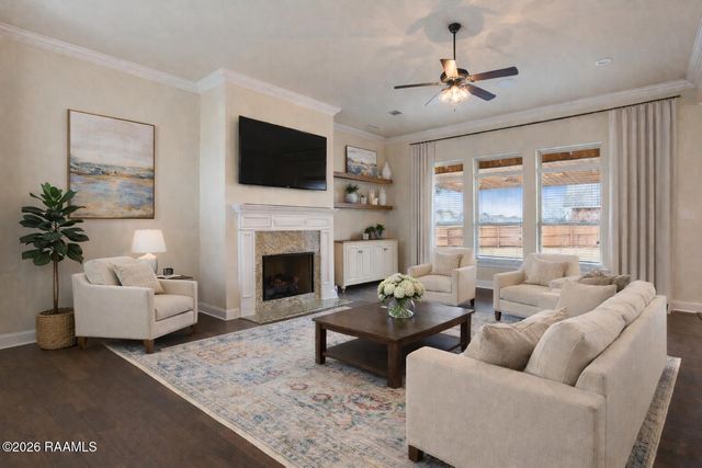 301 Brianna Lane, Broussard, LA 70518