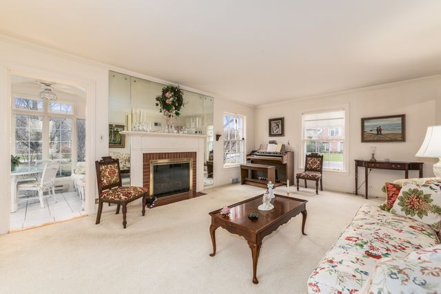 829 Hastings Street, Park Ridge, IL 60068