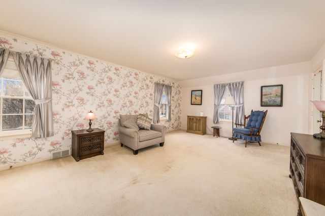 829 Hastings Street, Park Ridge, IL 60068